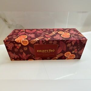 ILLUME | Festive Market HOLIDAY CANDLE SET New in Box